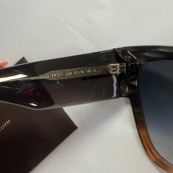 Tom Ford  Anoushka Sunglasses TF371 Melange Grey Peach - Picture 9 of 12